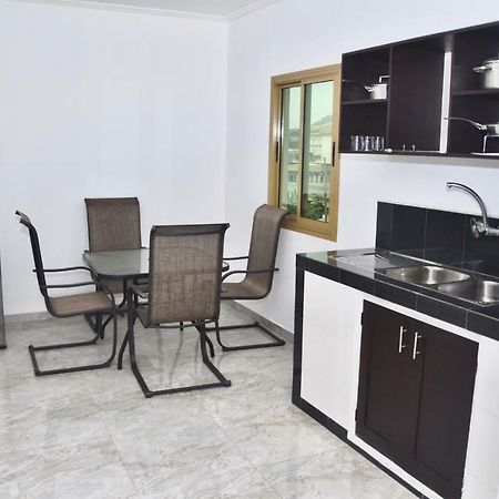 Hotel La Couronne Rw Yaoundé Kültér fotó