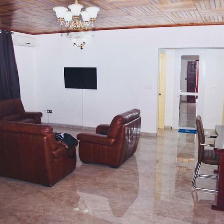 Hotel La Couronne Rw Yaoundé Kültér fotó
