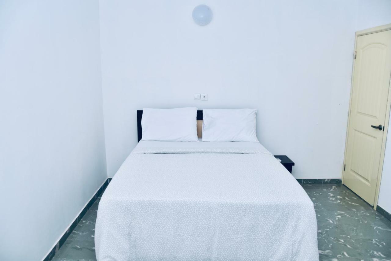 Hotel La Couronne Rw Yaoundé Kültér fotó