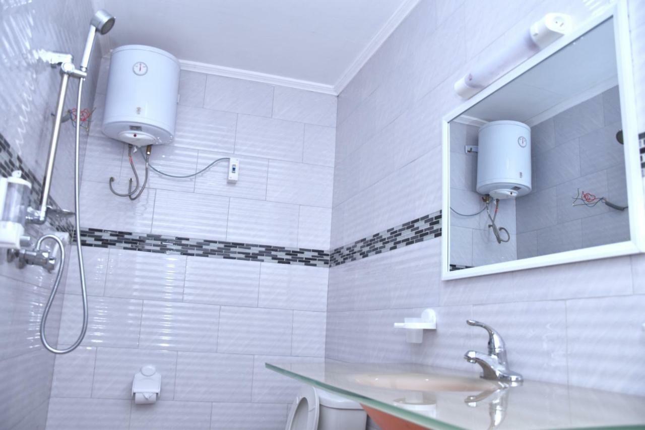 Hotel La Couronne Rw Yaoundé Kültér fotó